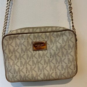 Michael Kors Cream Crossbody Bag with Gold Chain